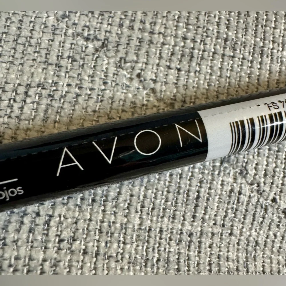 Avon Liquid Eyeliner Pen in Black